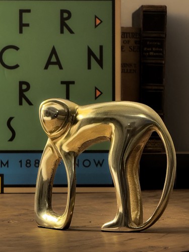 Bronzefigur moderner affe - bronzefigur, –