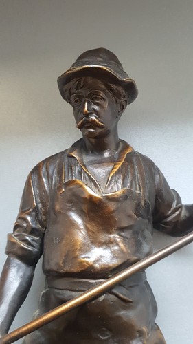 Bronzefigur der schmied mit - "der,