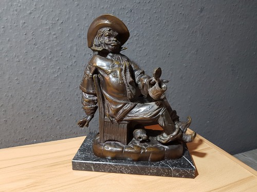 Schöne alte bronzefigur - alte,