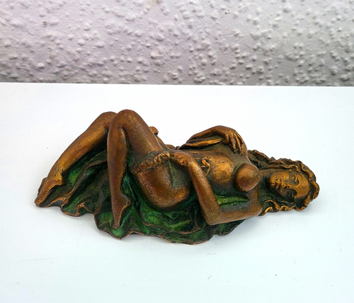 Bronze skulptur liegende - bronze,