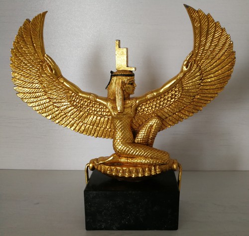 Skulptur isis wohl - ", "