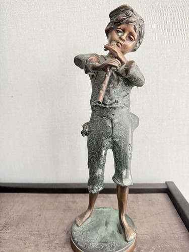 Bronzefigur junge mit - mit, flöte